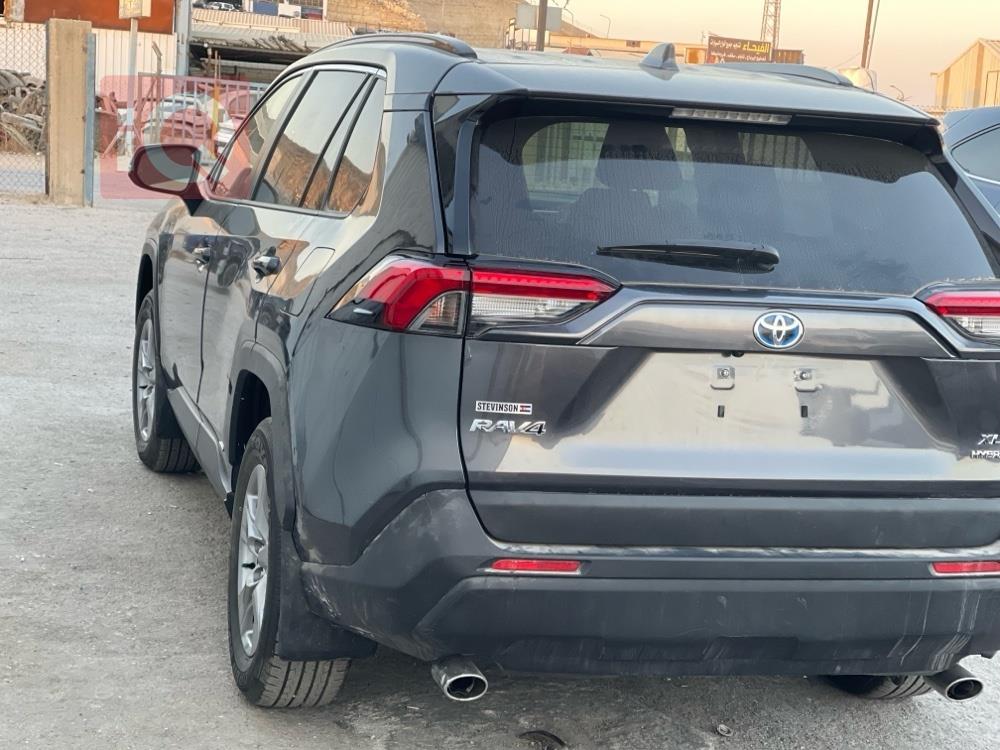 تۆیۆتا ڕاڤ 4